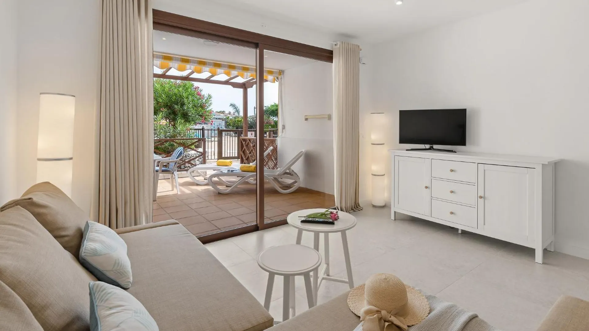 Obsidian Neptuno Seafront And Pool Apartment Puerto de Santiago  Spain