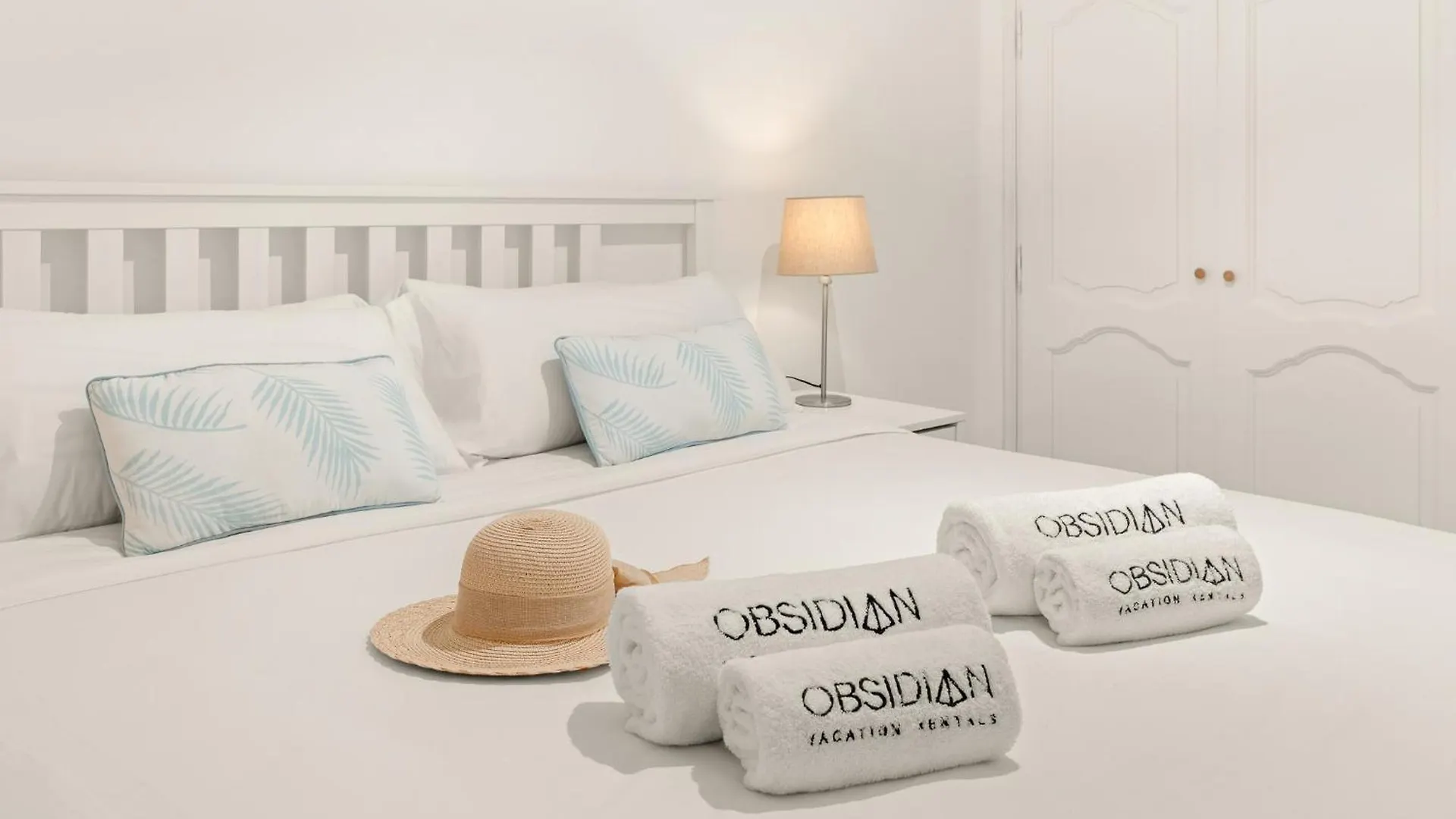 Obsidian Neptuno Seafront And Pool Apartment Puerto de Santiago